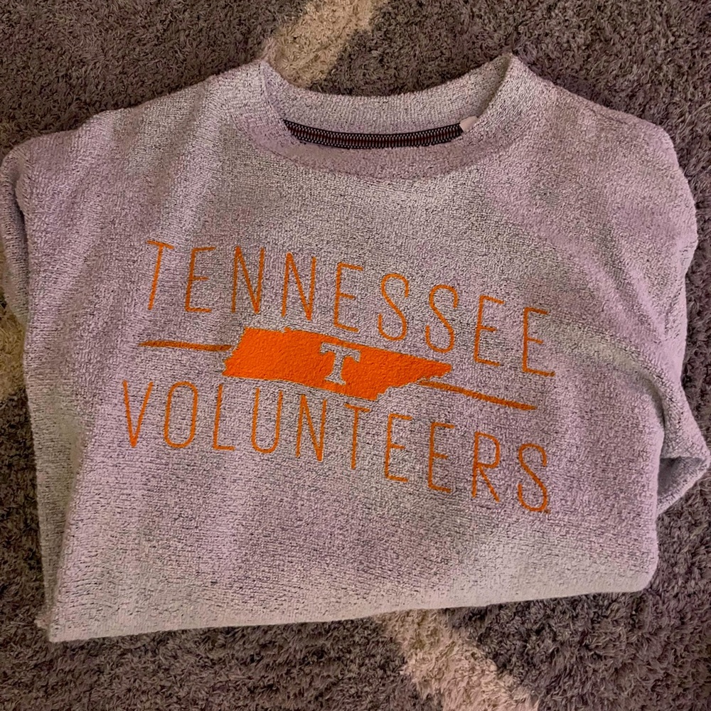 University of Tennessee cute crewneck (S)